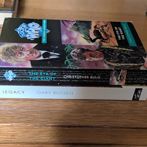 Doctor who book bundle - who,